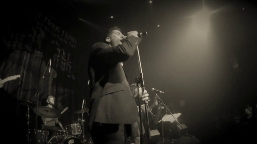 Live Band For Wedding &Amp; Corporate Events In Vancouver | Phonix Band A Goooood Night | Vancouverdiscjockeys 2 Live band for wedding & corporate events in vancouver | phonix band a goooood night