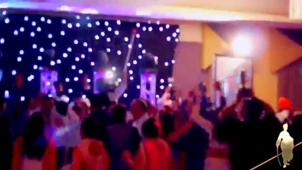 Dj Jas (Maharaja Music) - Indian Wedding Dj - Hilton Hotel Watford - Sikh Punjabi Wedding | Vancouverdiscjockeys 2 Dj jas (maharaja music) - indian wedding dj - hilton hotel watford - sikh punjabi wedding