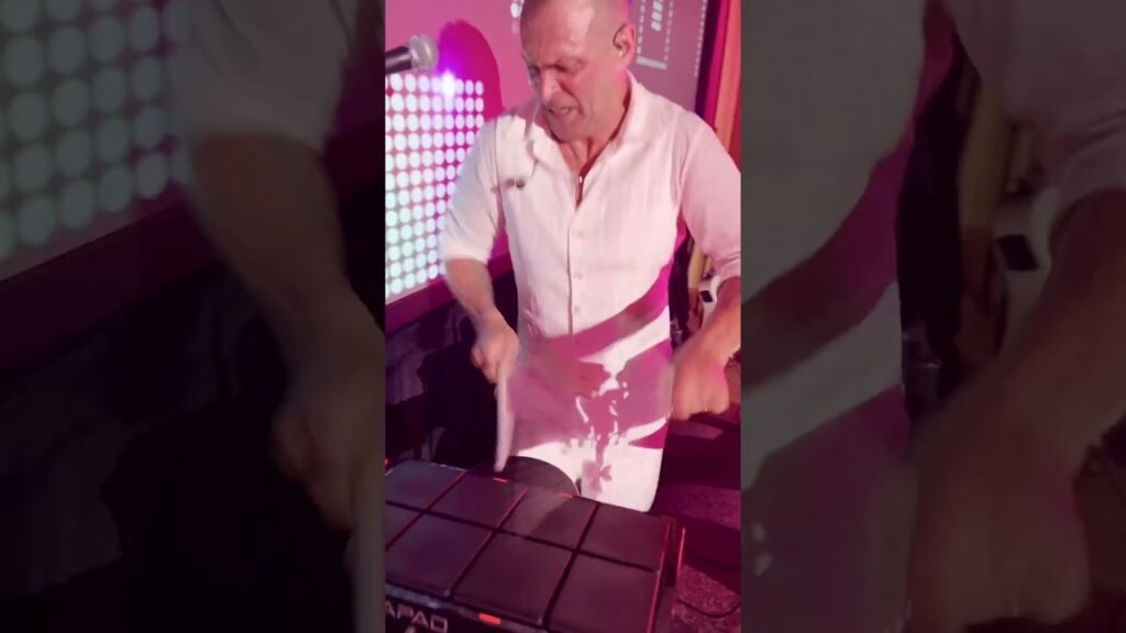 Ending Our Dj Set With A Drum Solo Always Kicks! Destineak Live In Vancouver | Vancouverdiscjockeys 3 Ending our dj set with a drum solo always kicks! 💥destineak live in vancouver