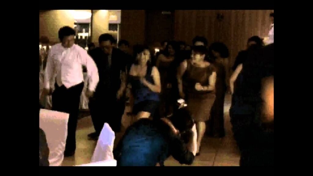 Fun wedding 2012 boogie shoes dj & karaoke services