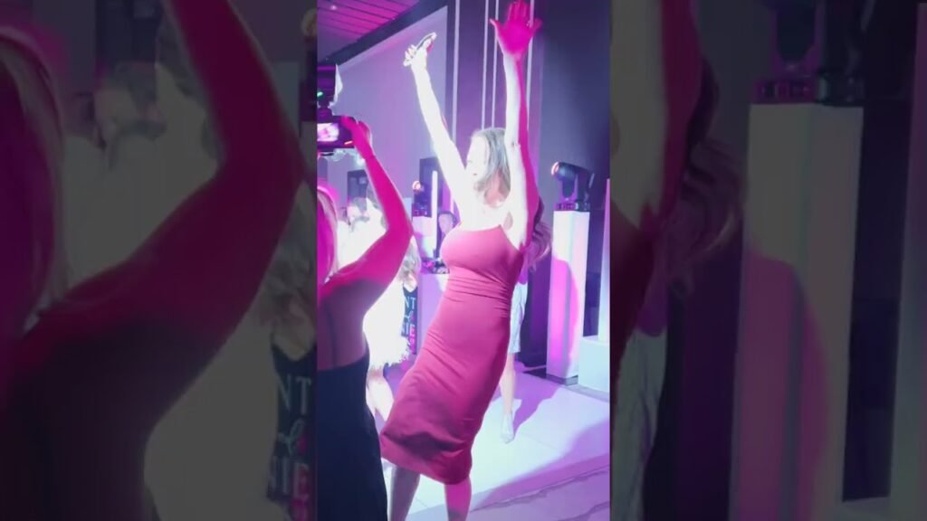 Signature wedding dj and signaturebooths at jw marriott parq