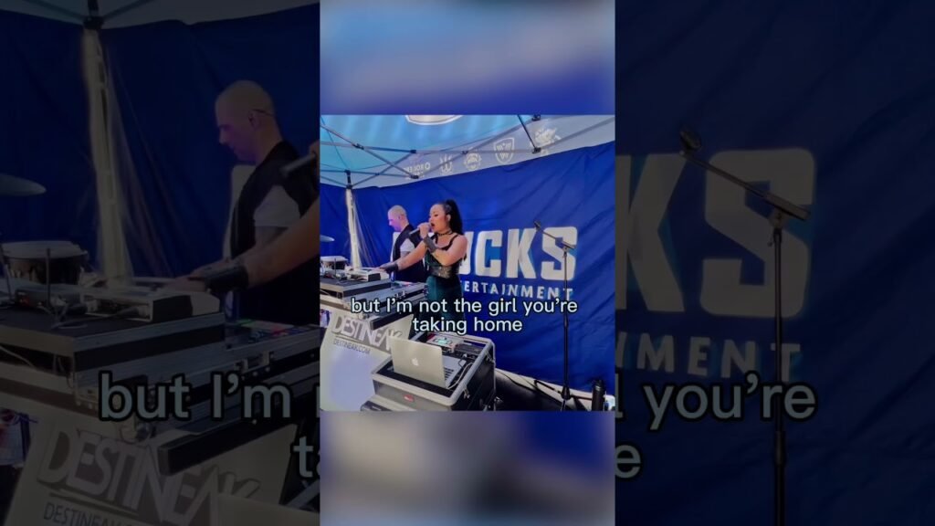 Dancing on my own - live @ rogers arena for the vancouver canucks!