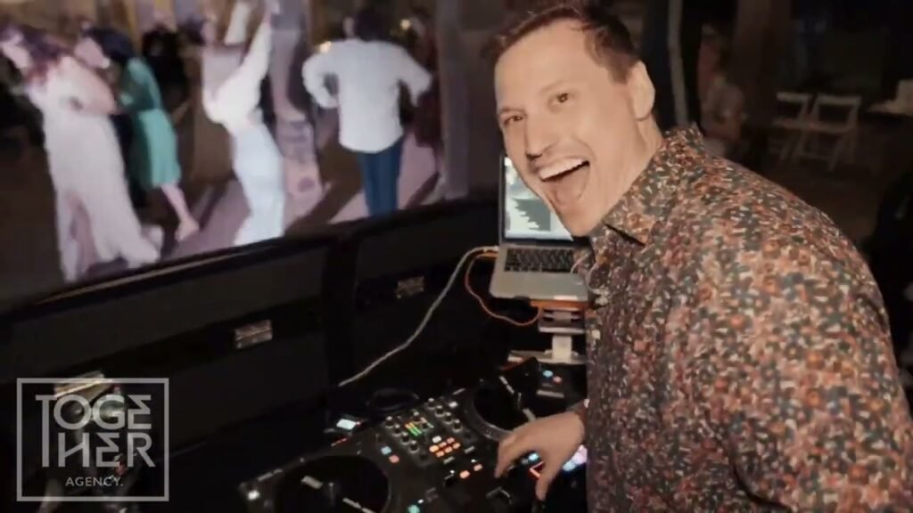 Joe barrs  sydney wedding dj & mc